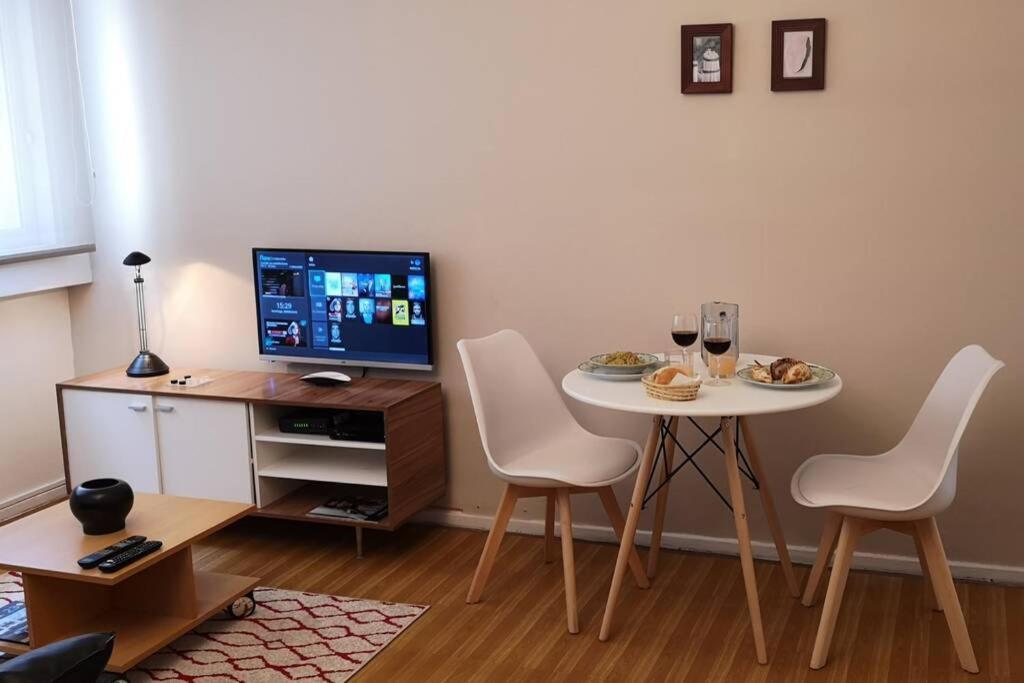 2 Ambientes En Almagro En Av Corrientes Para 2 Personas Apartamento Buenos Aires Exterior foto